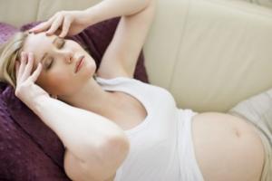 Можно ли беременным Парацетамол: инструкция по применению при головной боли и температуре, дозировка и противопоказания Парацетамол можно ли беременным на ранних сроках